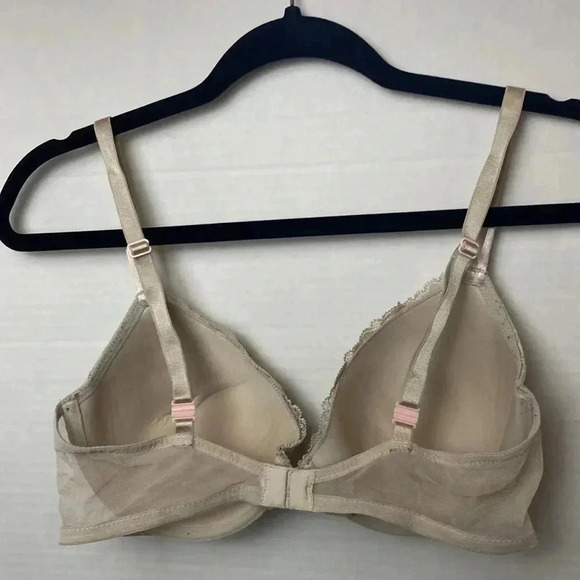 VICTORIA'S SECRET Sexy Tee Lace Lightly-Lined Demi Bra - Picture 2 of 8